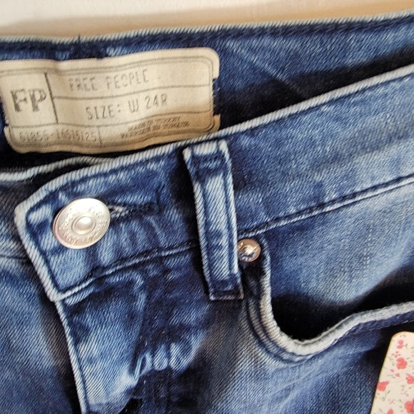 Free People High Rise Busted Knee Skinny - Picture 5 of 8